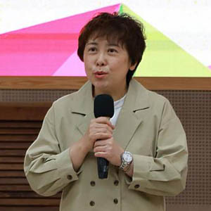 Prof. Ching-Jong
Liao